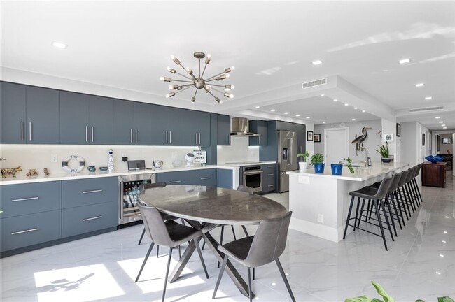 Building Photo - 3900 Galt Ocean Dr