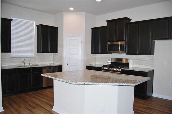 Building Photo - 2501 Meyer Cv