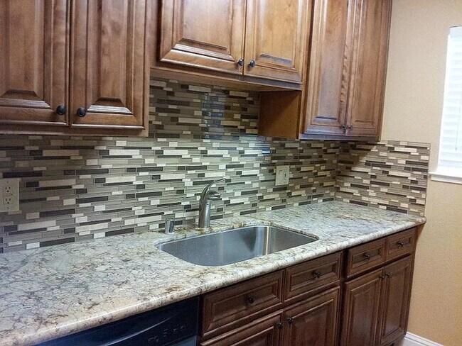 Building Photo - 11543 Quartz Dr