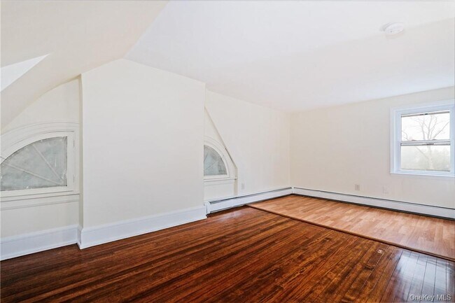 Building Photo - 43 Palmer Ave