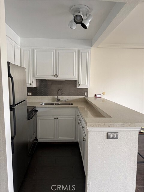 Building Photo - 300 Cagney Ln