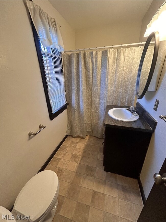 Building Photo - 1707 W 31st Pl