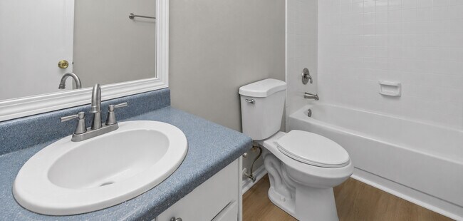 Building Photo - 1227 Creek Forest Ct NW
