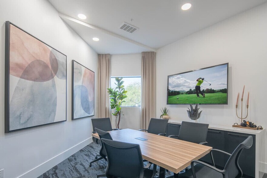 Building Photo - 7900 E Princess Dr