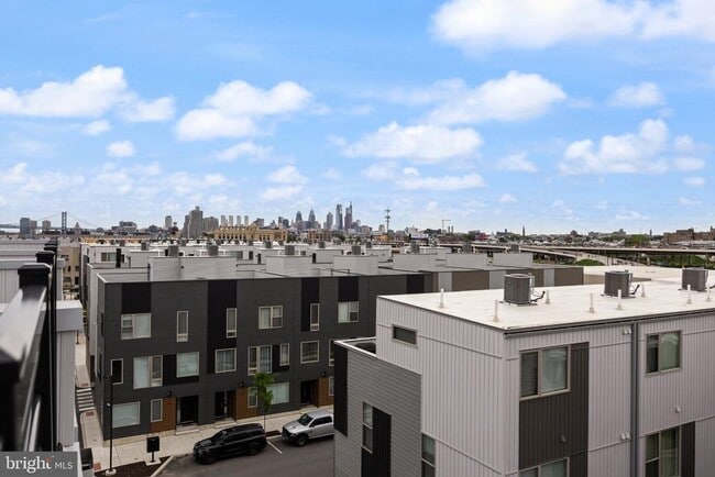 Building Photo - 2150 Northbank Pl
