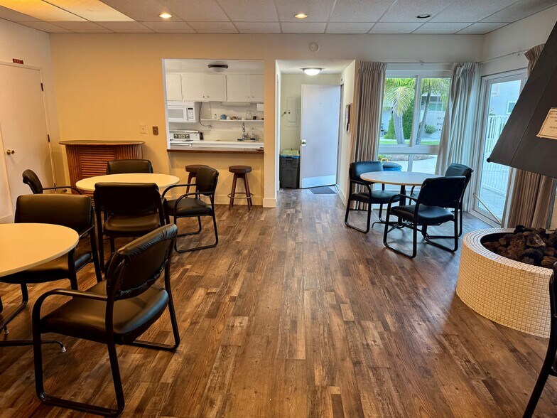 Community Recreation room - 3210 Merrill Dr