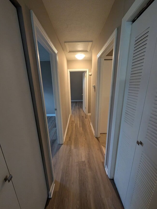 Building Photo - Cute 3 bedroom in Eastmont