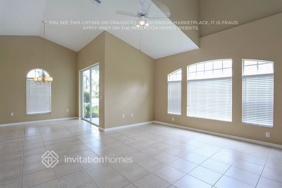 Building Photo - 11443 Short Ct