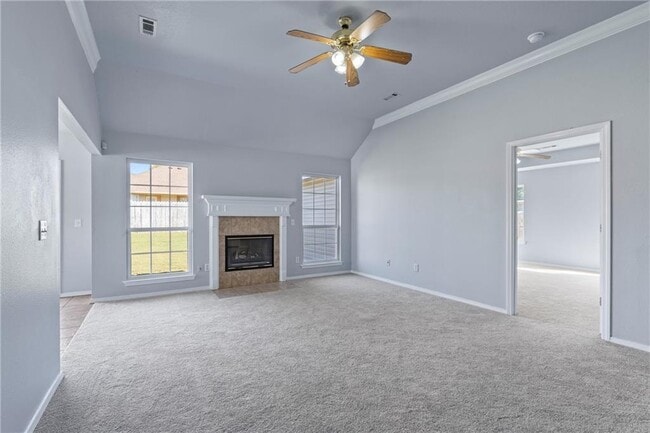 Building Photo - 607 Amanda Dr