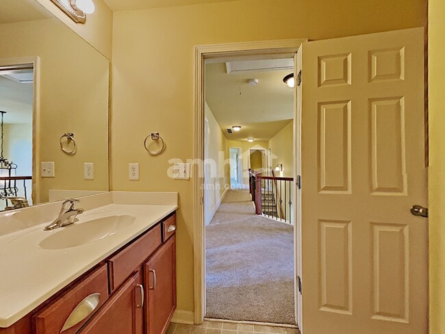 Building Photo - 3100 Camellia Trail