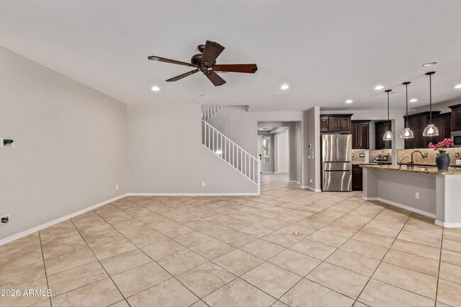 Building Photo - 9372 W Louise Dr