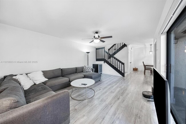 Building Photo - 11913 SW 11th Ct