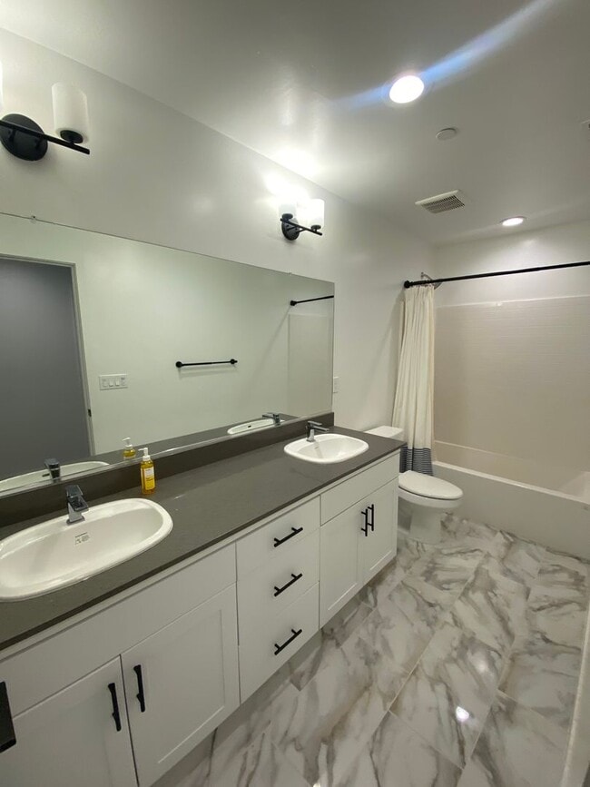 Building Photo - Stunning, brand new 3BD/2.5BA home in Righetti Ranch