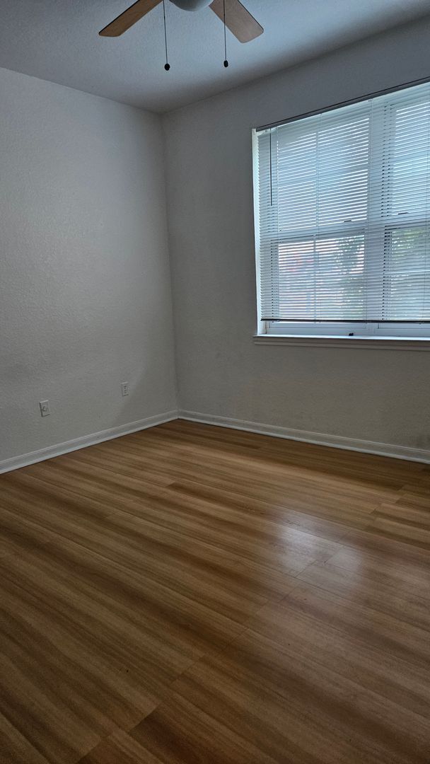 Building Photo - 1Brm Downtown Orlando - Affordable and Pet...