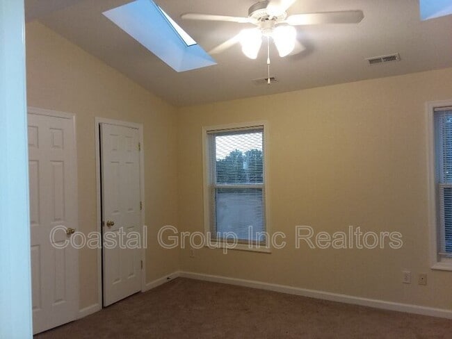 Building Photo - 8550 Tidewater Dr