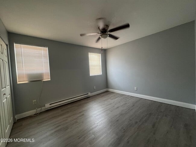 Building Photo - 660 Tara Dr