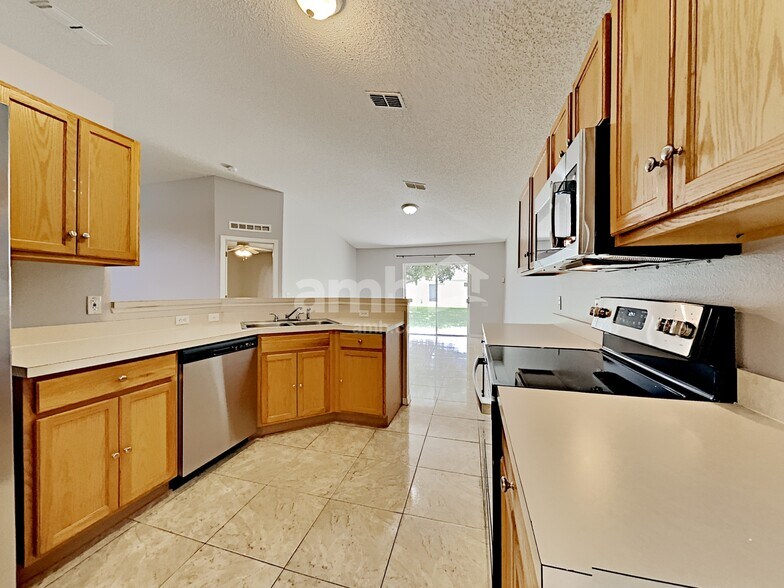 Building Photo - 16918 Corner Hill Ct