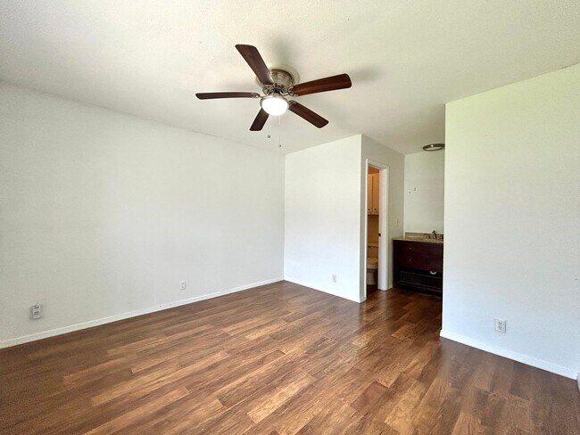 Building Photo - 4807 Copperbend Blvd