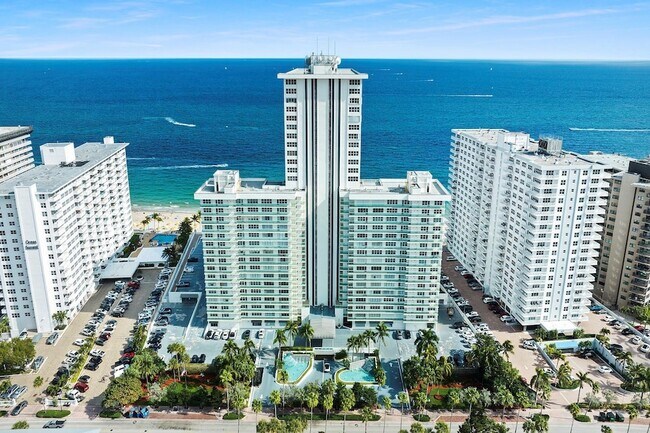 Building Photo - 3900 Galt Ocean Dr
