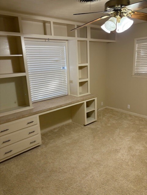 Building Photo - 801 Hillside Dr