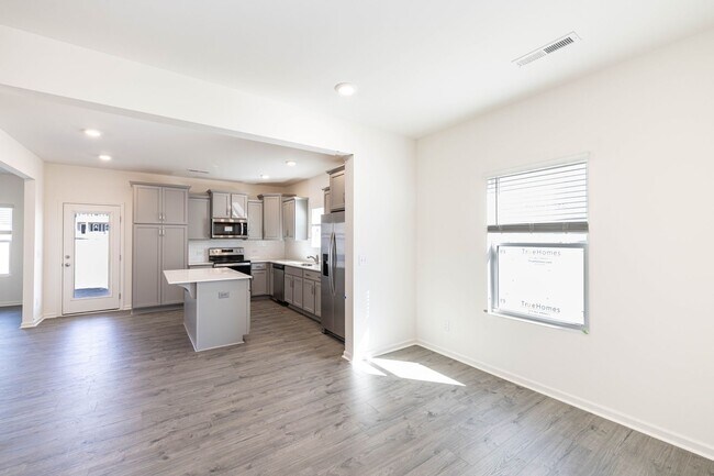 Building Photo - 4 Bedroom Home Piedmont School District - AVAILABLE FEBRUARY 2026