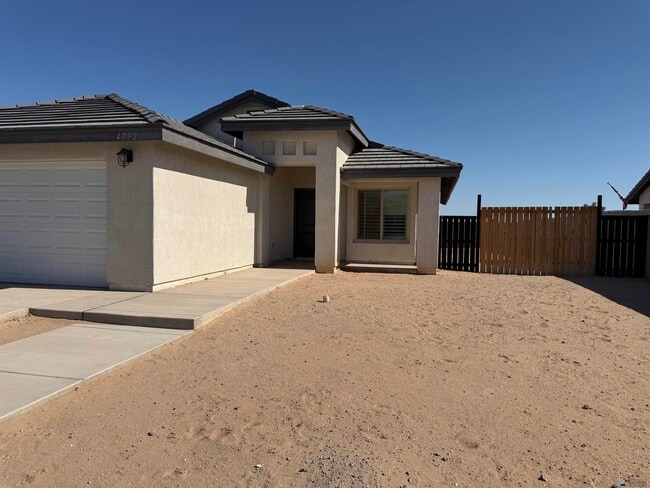 Building Photo - 4792 E Udall Ln
