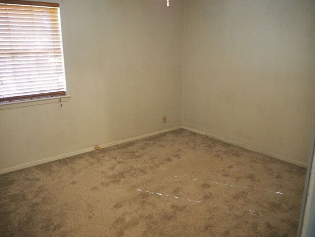 Building Photo - 118 Perkins Rd