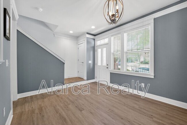 Building Photo - 330 Davidson Gateway Dr