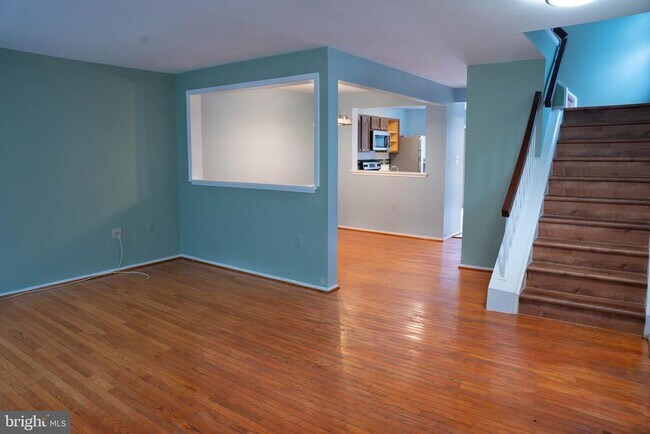 Building Photo - 8654 Venoy Ct