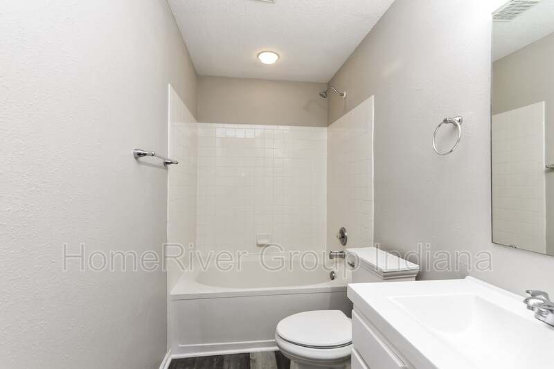 Building Photo - 47 Snowflake Cir