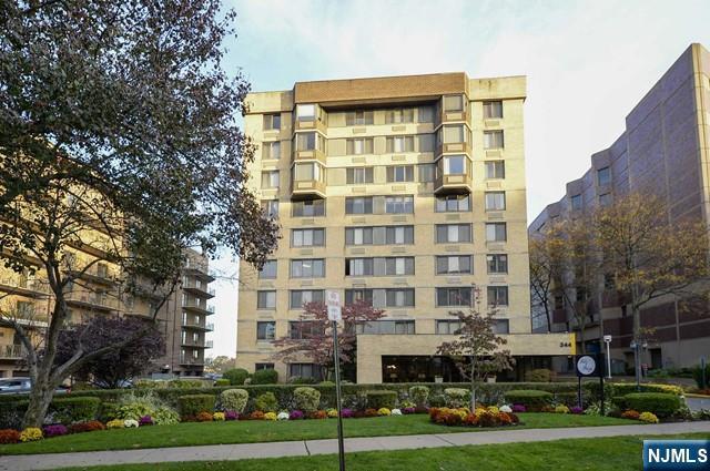 Building Photo - 344 Prospect Ave