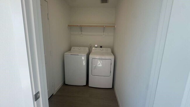 Building Photo - 26810 Cascade Sunrise St