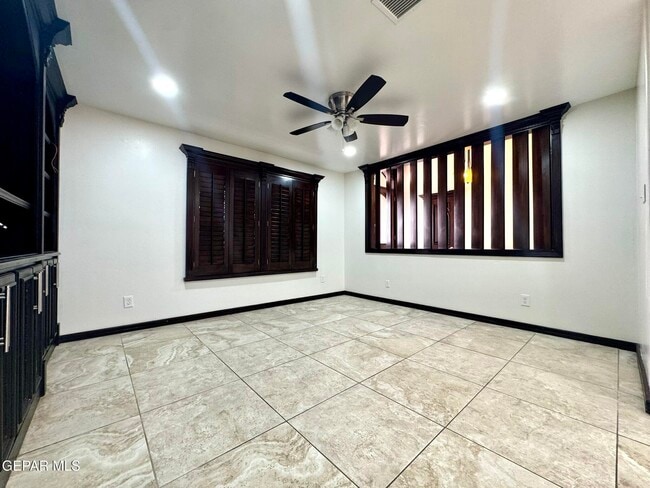 Building Photo - 142 Clairemont Rd