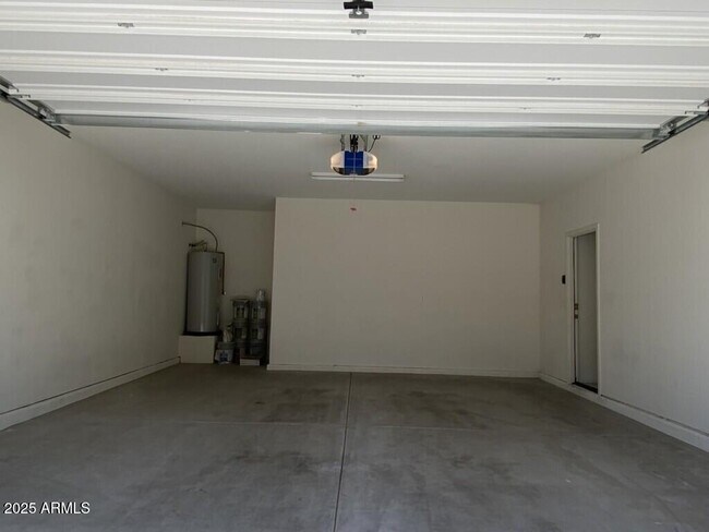 Building Photo - 6843 E Peralta Cir