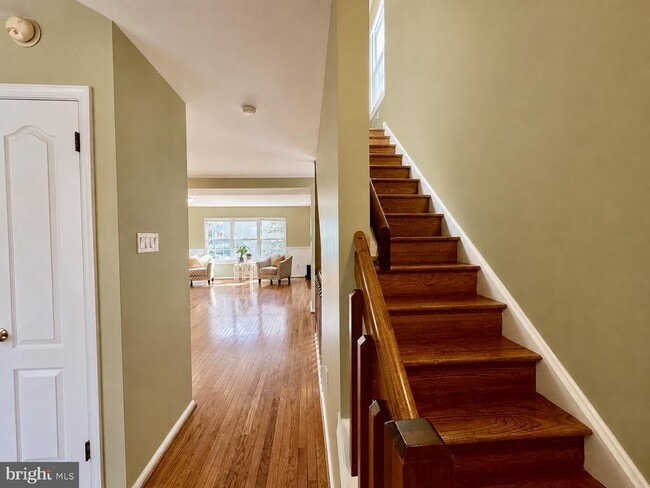 Building Photo - 3409 S Carriage Ct
