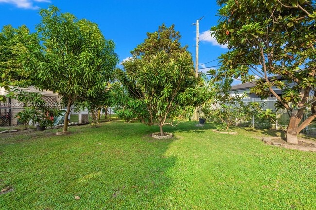 Building Photo - 3605 SW 122nd Pl