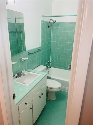 Building Photo - 3800 Inwood Rd