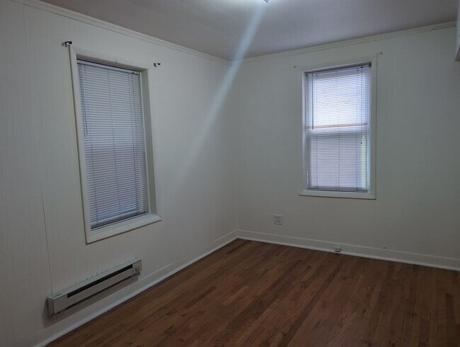 Building Photo - 5455 N Christiana Ave