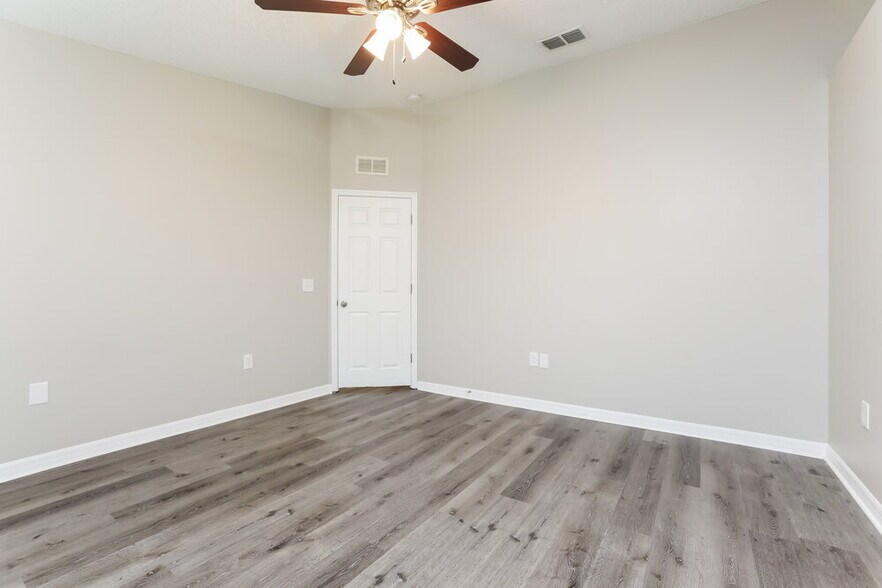 Building Photo - 3536 Stonefield Dr