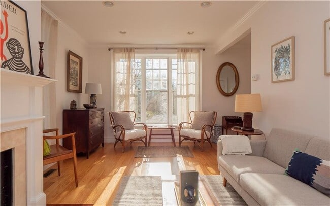 Building Photo - 4 1/2 Kay Terrace