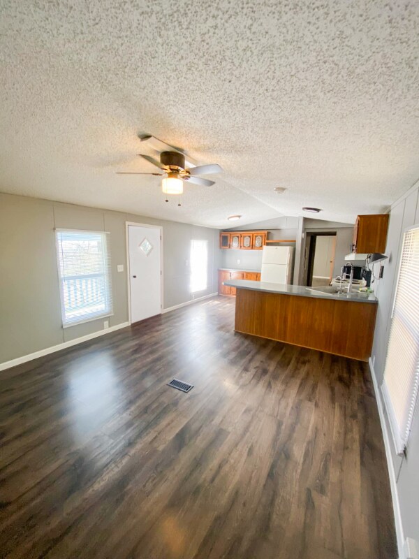 Building Photo - 7105 Wilson Dr