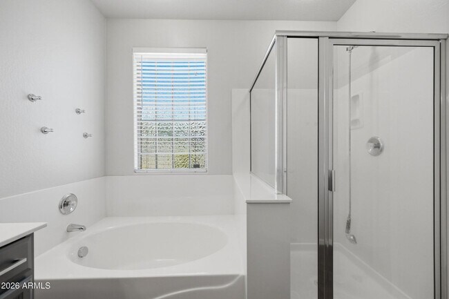 Building Photo - 34634 N Appaloosa Way