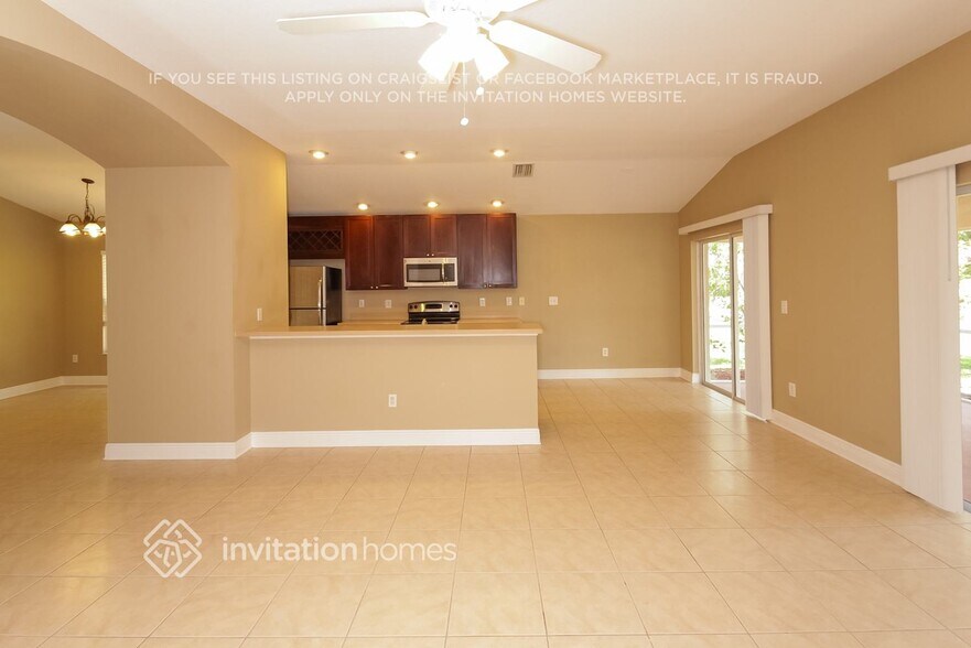 Building Photo - 5268 Layton Dr