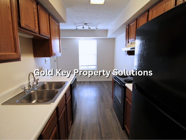 Building Photo - 700 High St