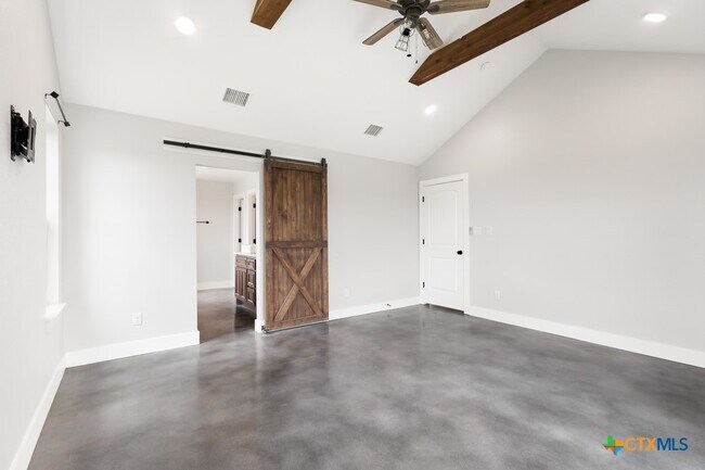 Building Photo - 4574 Bump Gate Rd