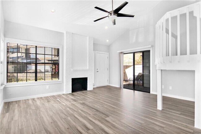 Building Photo - 1748 Ohlen Rd