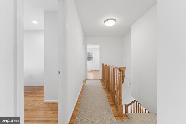 Building Photo - 2302 Tanglevale Dr