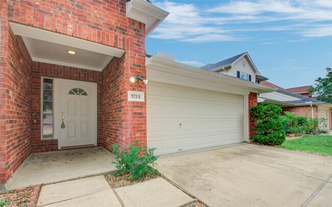 Building Photo - 5715 Afton Ridge Ln