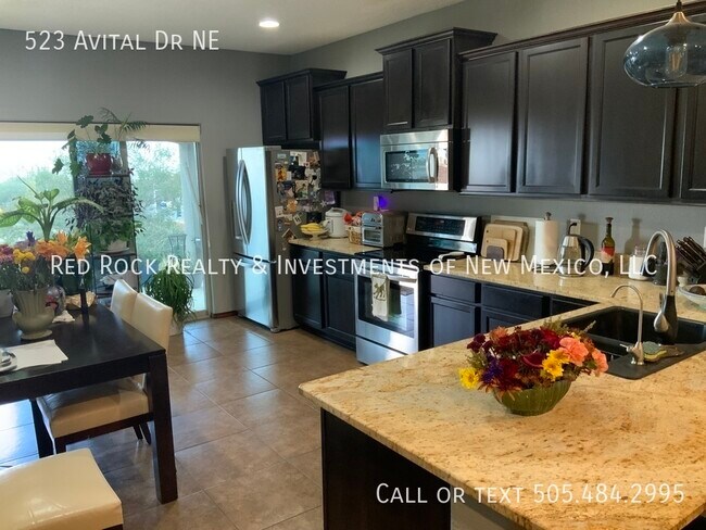 Building Photo - 523 Avital Dr NE