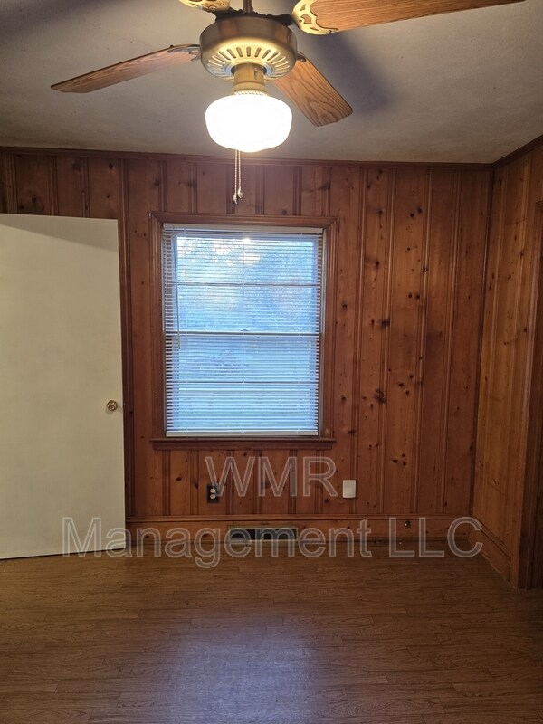 Building Photo - 4120 Leeds Dr